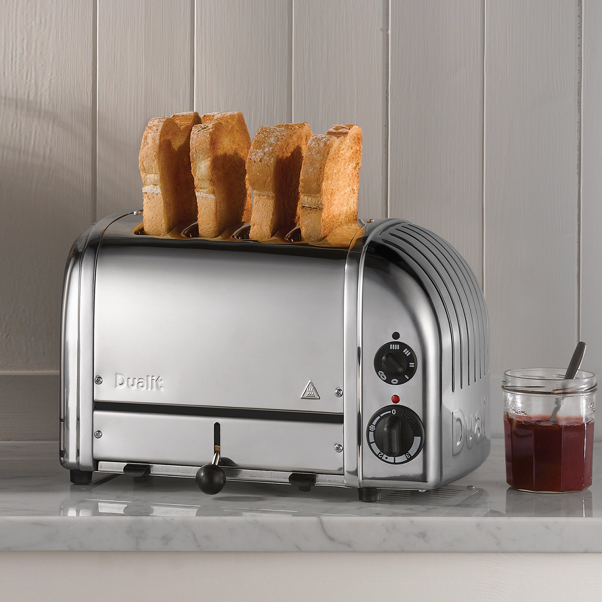 Dualit 4 Slice NewGen Toaster in Chrome (47150)