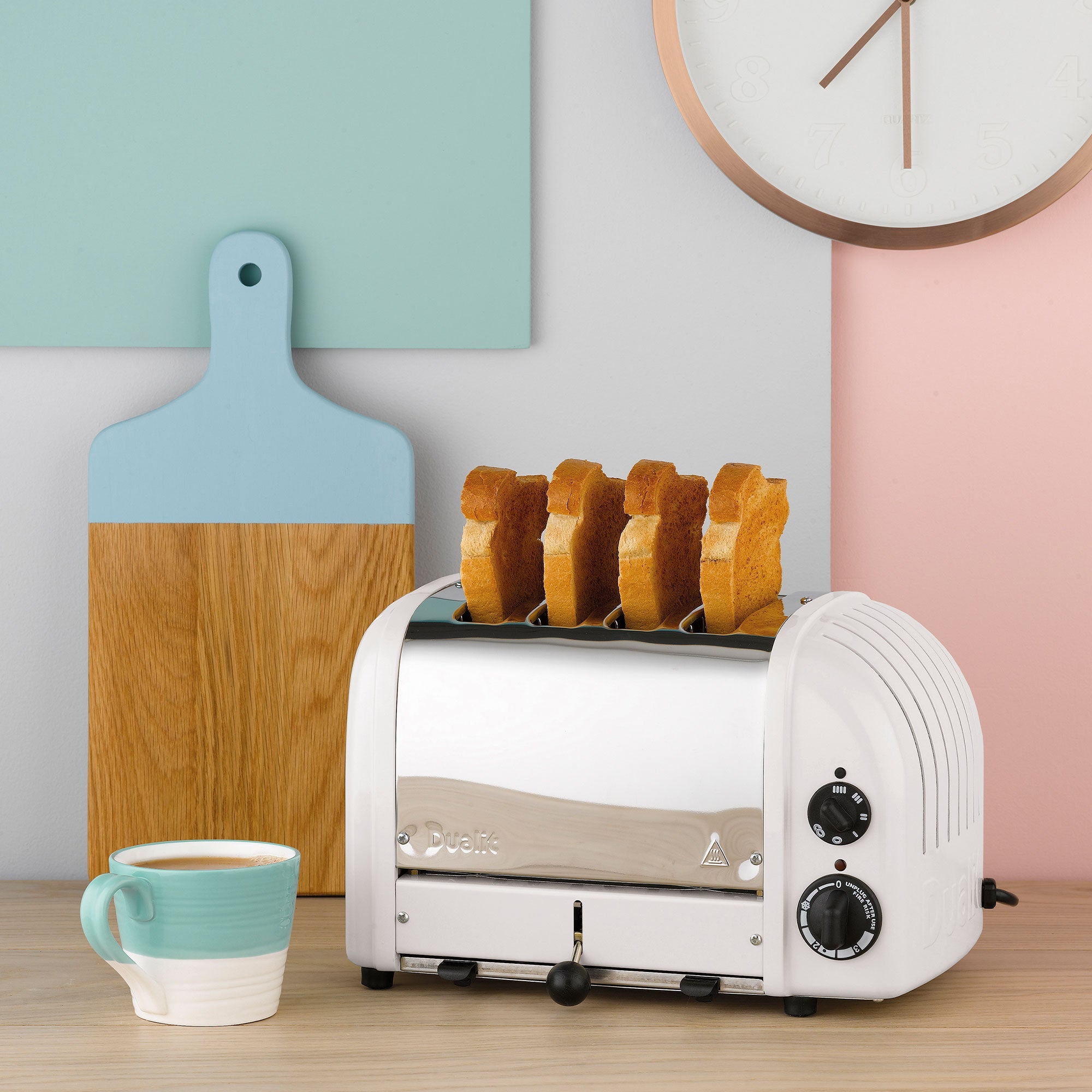 Dualit 4 Slice NewGen Toaster in White (47153)