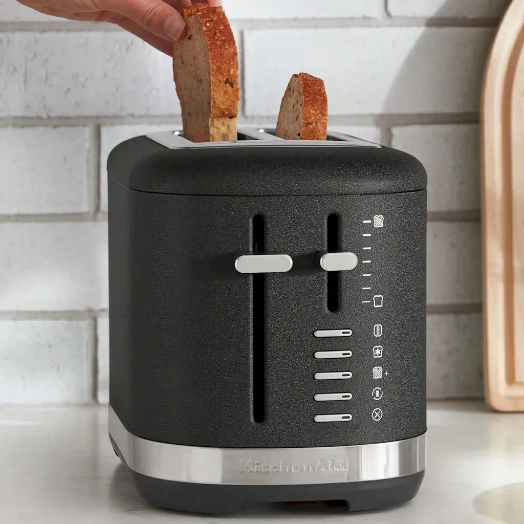 KitchenAid 2-Slice Toaster in Cast Iron black (KMT2109BK)