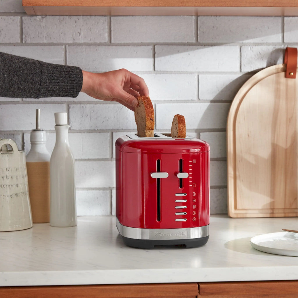 KitchenAid 2 Slice Toaster Toast in Empire Red (KMT2109ER)